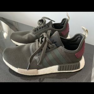 Adidas NMD sneakers army/hunter green. Size US 9